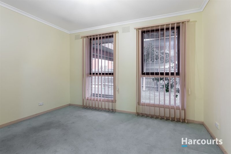 Photo - 2 Barbican Court, Rowville VIC 3178 - Image 7