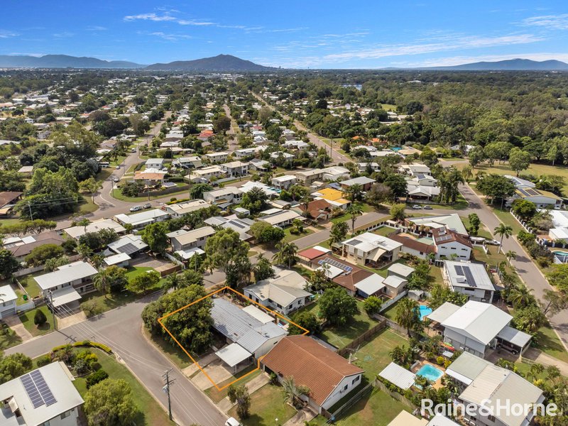 Photo - 2 Barrallier Place, Cranbrook QLD 4814 - Image 10