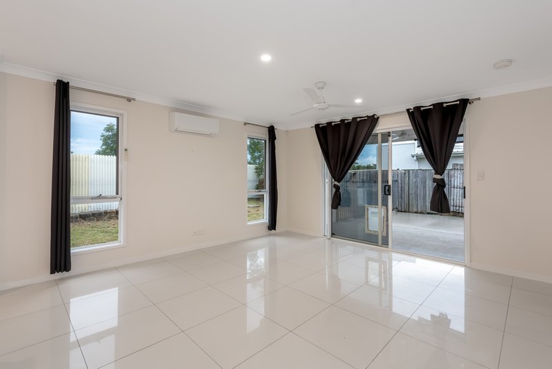 Photo - 2 Barron Court, Pimpama QLD 4209 - Image 10