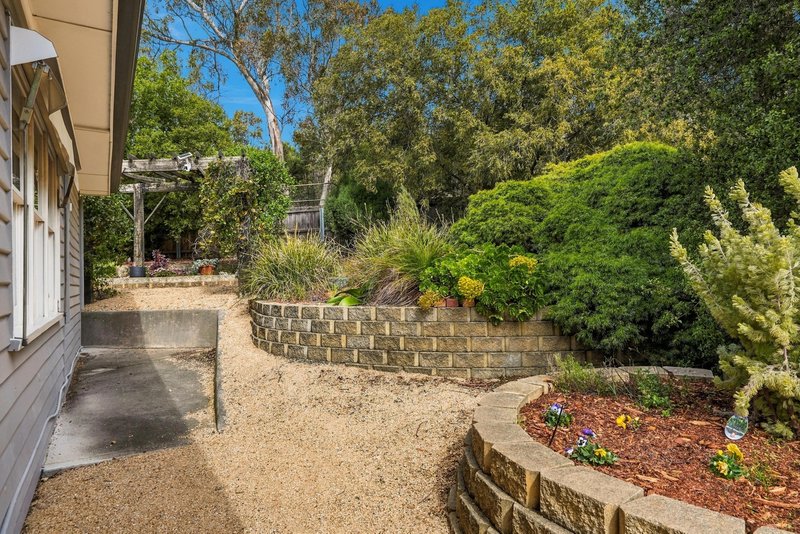 Photo - 2 Bartlett Place, Lindisfarne TAS 7015 - Image 34