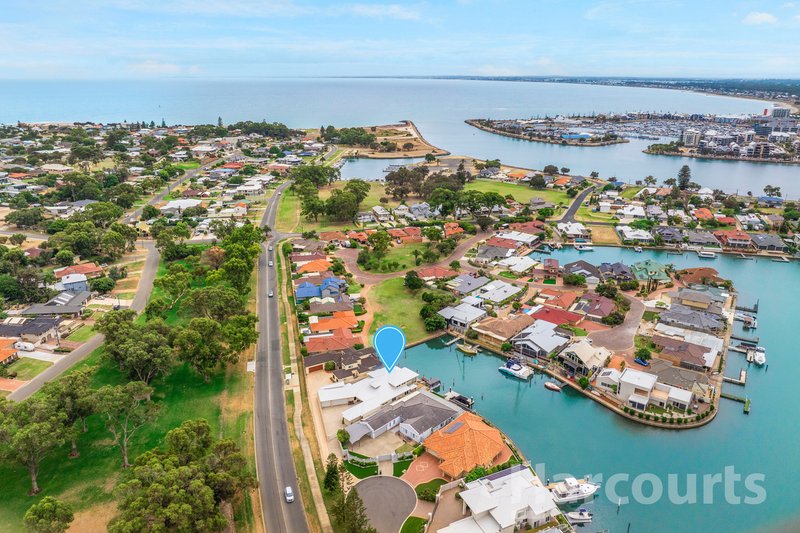 Photo - 2 Baruna Court, Halls Head WA 6210 - Image 2