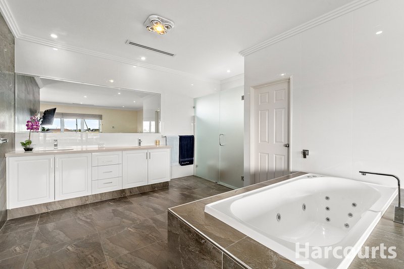 Photo - 2 Baruna Court, Halls Head WA 6210 - Image 22