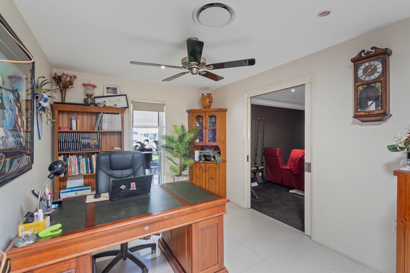Photo - 2 Bass Place, Paradise Point QLD 4216 - Image 19