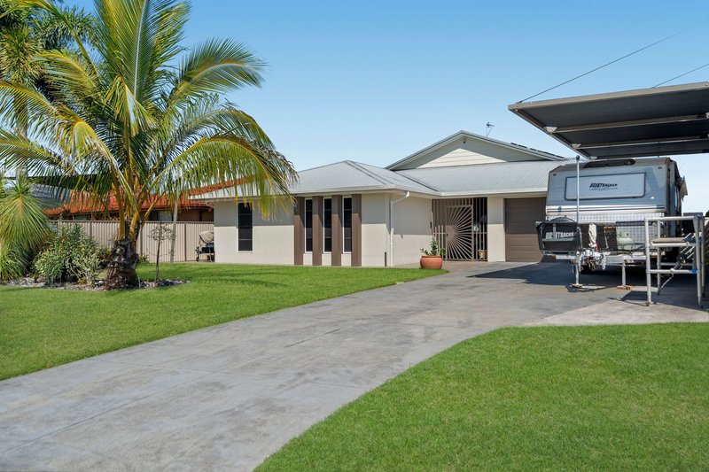 Photo - 2 Bass Place, Paradise Point QLD 4216 - Image 28