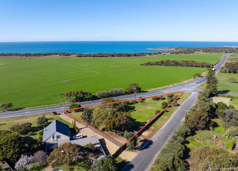 Photo - 2 Bayview Road, Port Elliot SA 5212 - Image 3