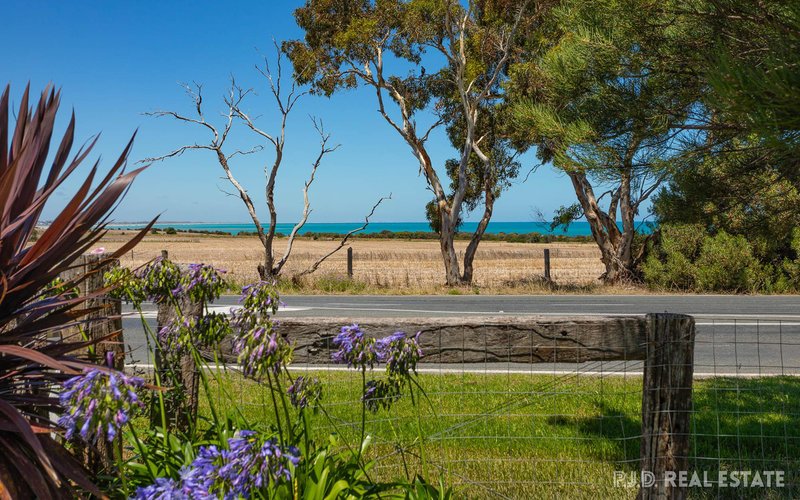 Photo - 2 Bayview Road, Port Elliot SA 5212 - Image 14