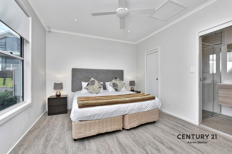 Photo - 2 Beachside Drive, Caves Beach NSW 2281 - Image 9