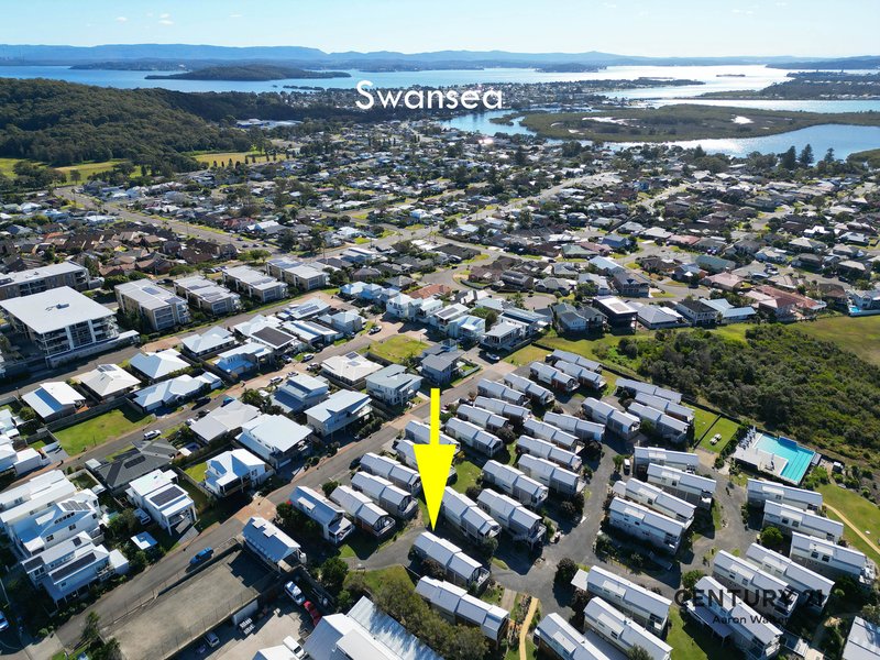 Photo - 2 Beachside Drive, Caves Beach NSW 2281 - Image 23