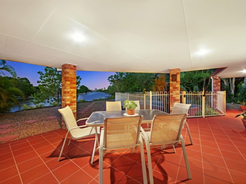 Photo - 2 Beaconsfield Drive, Burleigh Waters QLD 4220 - Image 20