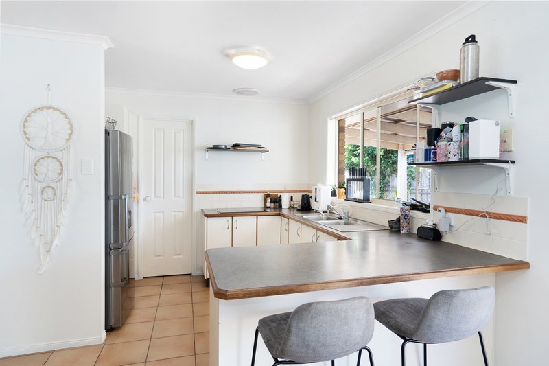 Photo - 2 Beagle Avenue, Banksia Beach QLD 4507 - Image 2