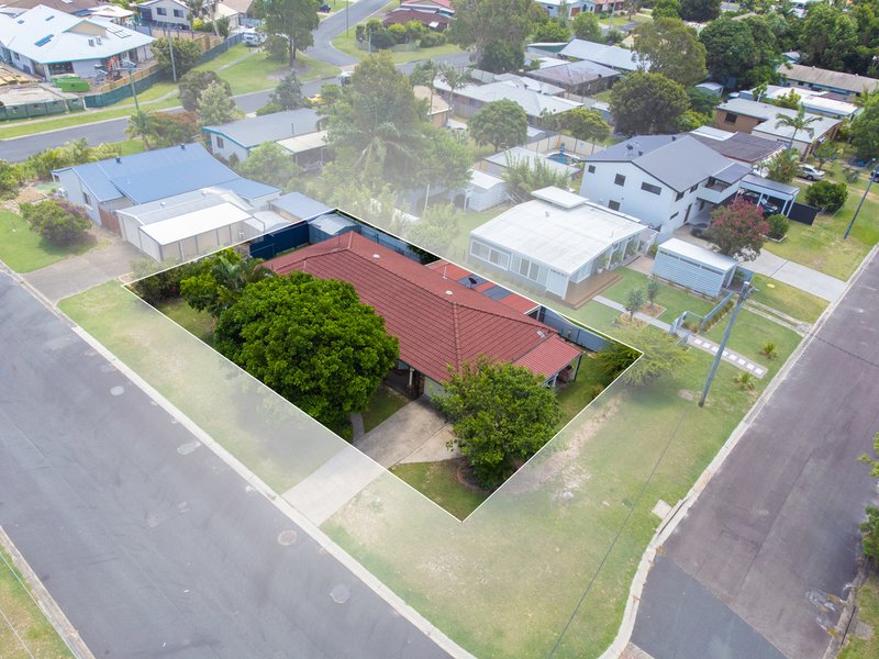 Photo - 2 Beagle Avenue, Banksia Beach QLD 4507 - Image 13