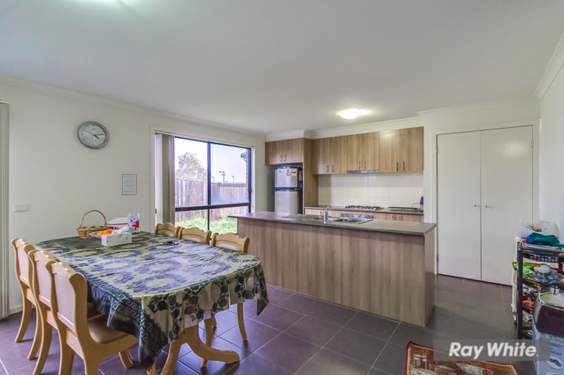 Photo - 2 Beagle Street, Tarneit VIC 3029 - Image 11