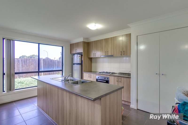 Photo - 2 Beagle Street, Tarneit VIC 3029 - Image 12