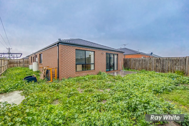 Photo - 2 Beagle Street, Tarneit VIC 3029 - Image 14