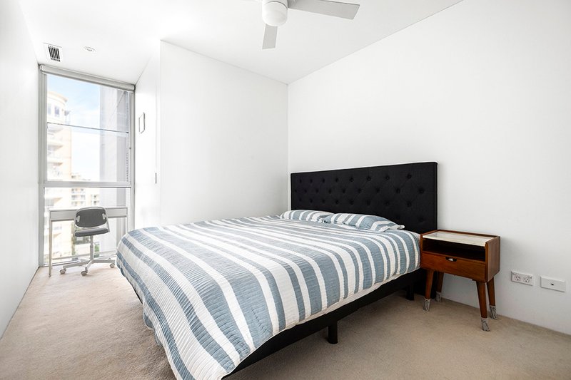 Photo - 2 Bedroom/310 Oxford Street, Bondi Junction NSW 2022 - Image 4