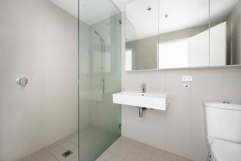 Photo - 2 Bedroom/310 Oxford Street, Bondi Junction NSW 2022 - Image 5