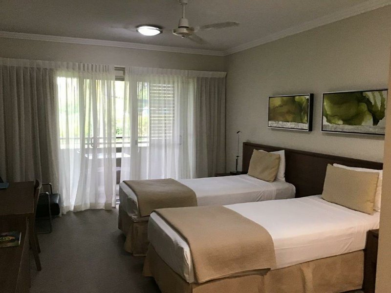 Photo - 2 Bedroom/57 Paradise Palms , Kewarra Beach QLD 4879 - Image 9