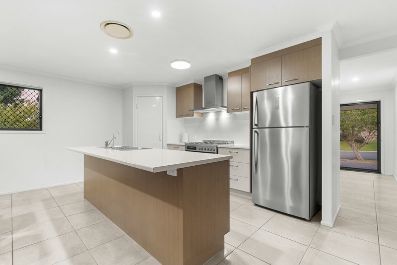 Photo - 2 Begonia Court, Caboolture QLD 4510 - Image 3