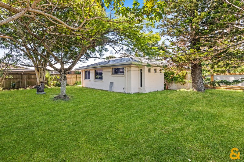 Photo - 2 Belah Court, Victoria Point QLD 4165 - Image 14