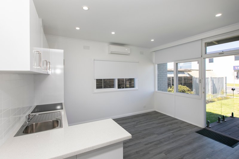 Photo - 2 Bell Street, Moe VIC 3825 - Image 4