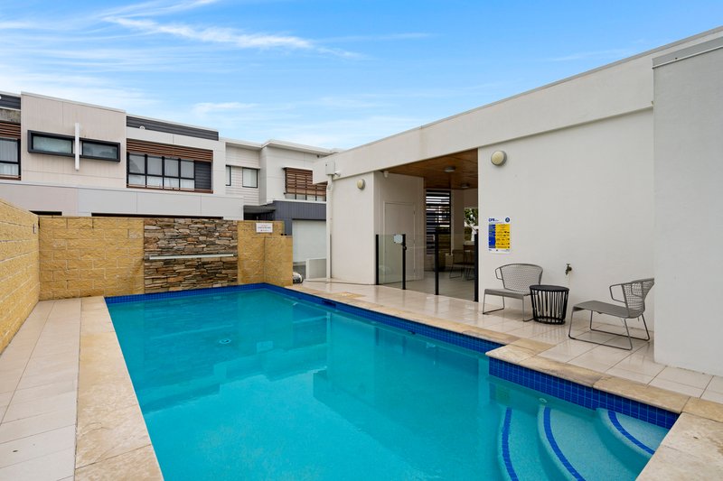 Photo - 2 Bellflower Close, Hampton Park VIC 3976 - Image 16