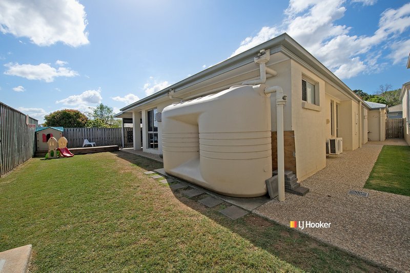 Photo - 2 Bellthorpe Circuit, Kallangur QLD 4503 - Image 17