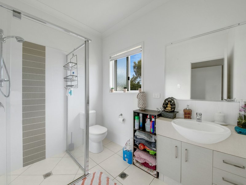 Photo - 2 Bendee Street, Glen Eden QLD 4680 - Image 11