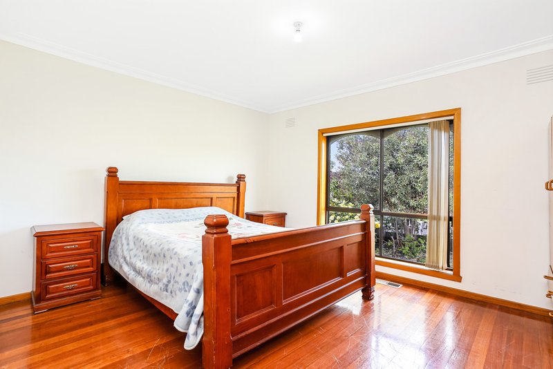 Photo - 2 Bendigo Crescent, Thomastown VIC 3074 - Image 6