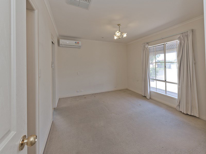 Photo - 2 Bentley Avenue, Croydon Park SA 5008 - Image 11