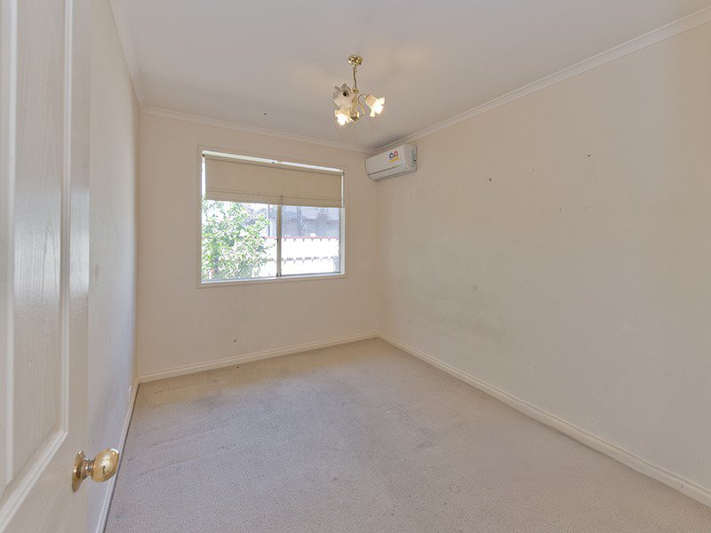 Photo - 2 Bentley Avenue, Croydon Park SA 5008 - Image 14