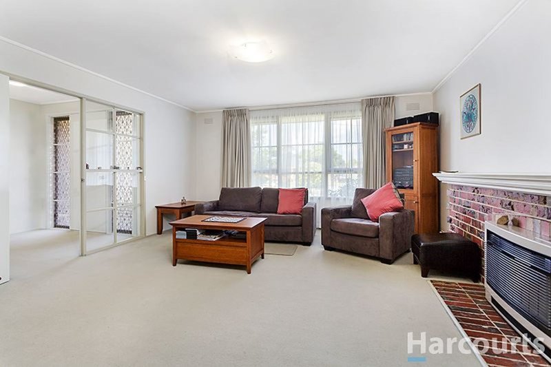 Photo - 2 Bentley Court, Mulgrave VIC 3170 - Image 2