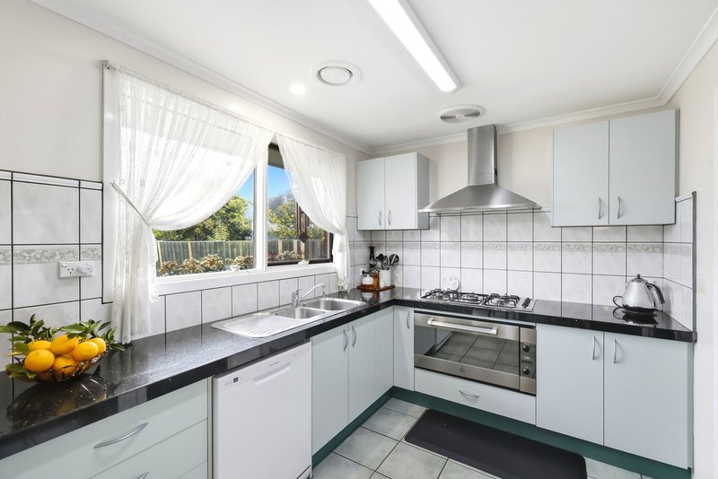 Photo - 2 Berkley Place, Melton West VIC 3337 - Image 3