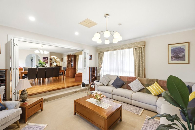 Photo - 2 Berkley Place, Melton West VIC 3337 - Image 12