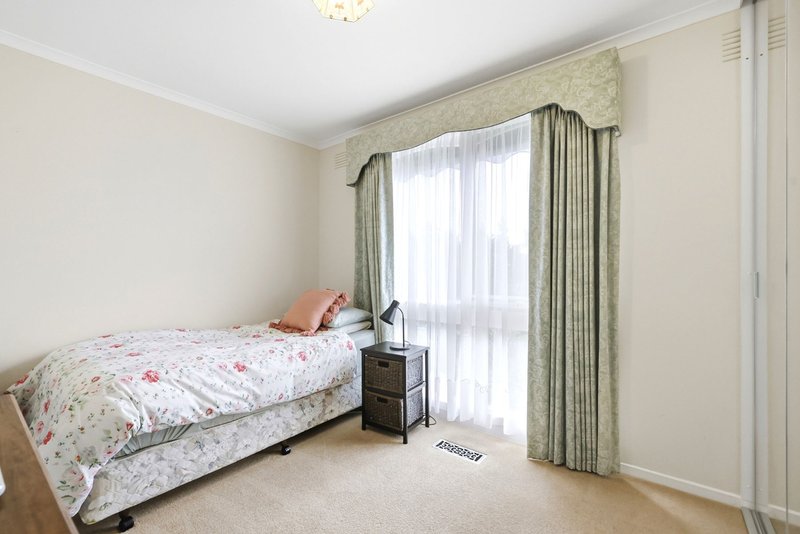 Photo - 2 Berkley Place, Melton West VIC 3337 - Image 17
