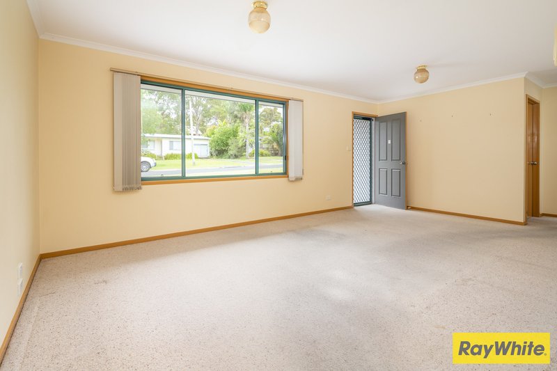 Photo - 2 Bernadette Boulevard, Batehaven NSW 2536 - Image 6