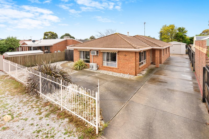 2 Bernard Court, Lara VIC 3212