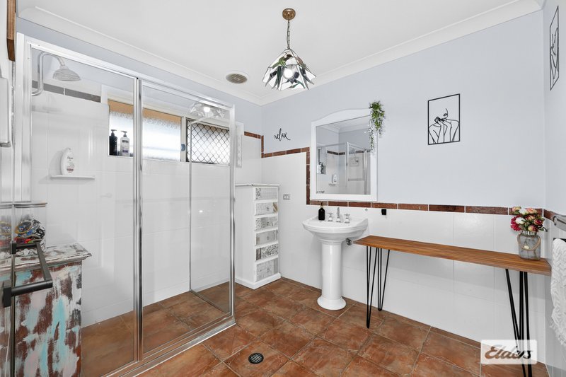 Photo - 2 Bernborough Drive, Barmaryee QLD 4703 - Image 15