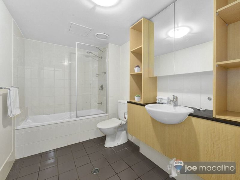 Photo - 2 Berwick Street, Fortitude Valley QLD 4006 - Image 7