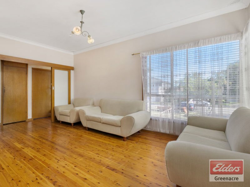 Photo - 2 Beryl Place, Greenacre NSW 2190 - Image 2