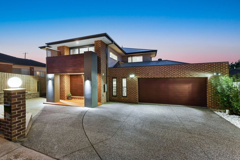 Photo - 2 Bickerton Court, Hampton Park VIC 3976 - Image 1