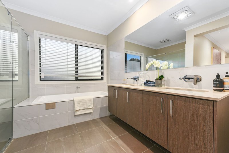 Photo - 2 Bickerton Court, Hampton Park VIC 3976 - Image 18