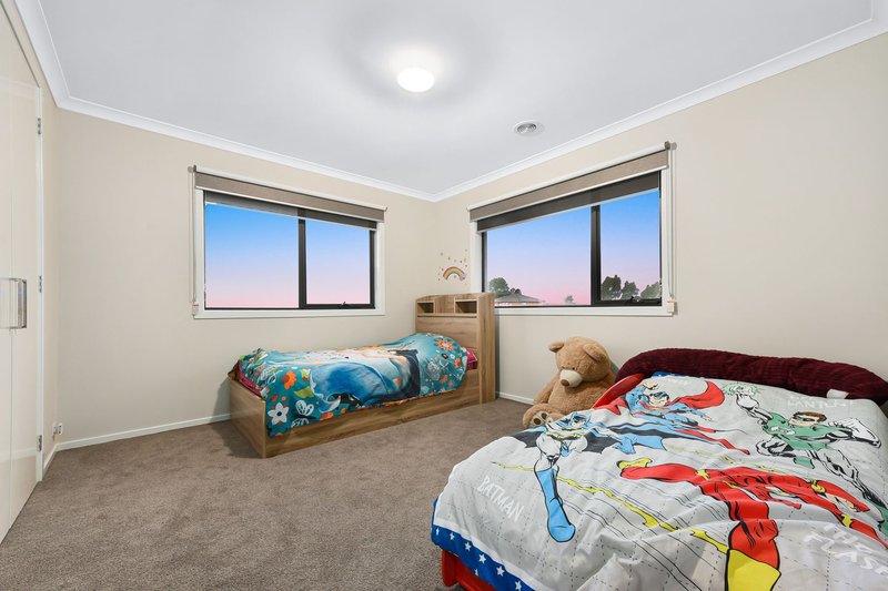 Photo - 2 Bickerton Court, Hampton Park VIC 3976 - Image 24