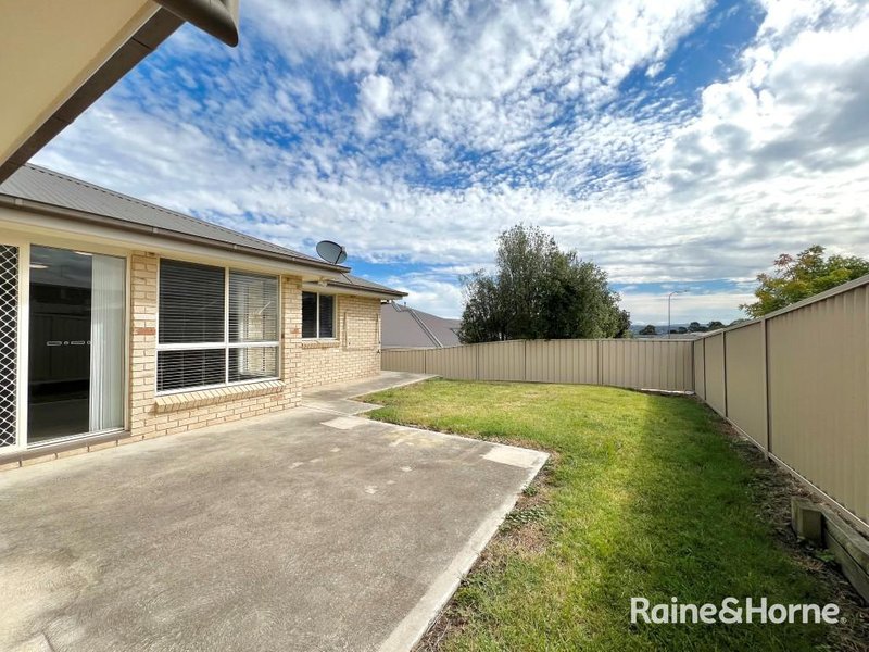 Photo - 2 Billabong Close, Kelso NSW 2795 - Image 15