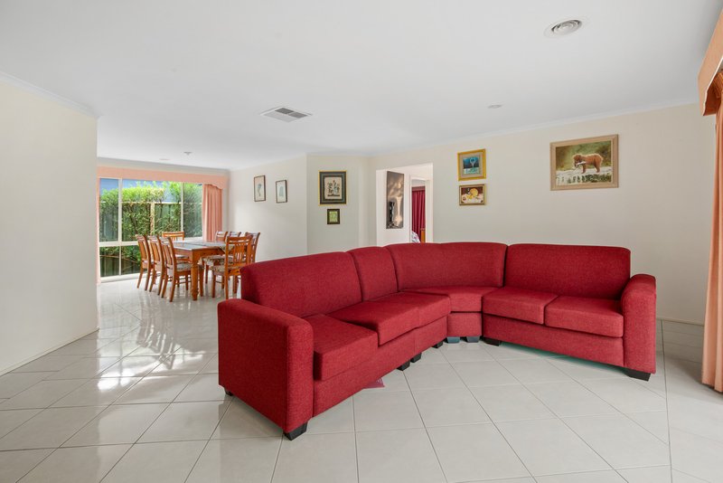 Photo - 2 Birch Court, Wyndham Vale VIC 3024 - Image 7