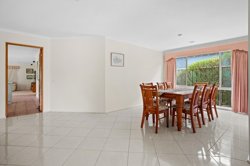 Photo - 2 Birch Court, Wyndham Vale VIC 3024 - Image 8