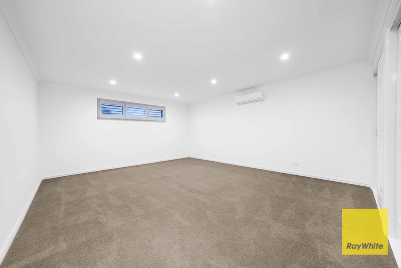 Photo - 2 Birchwood Boulevard, Hoppers Crossing VIC 3029 - Image 35