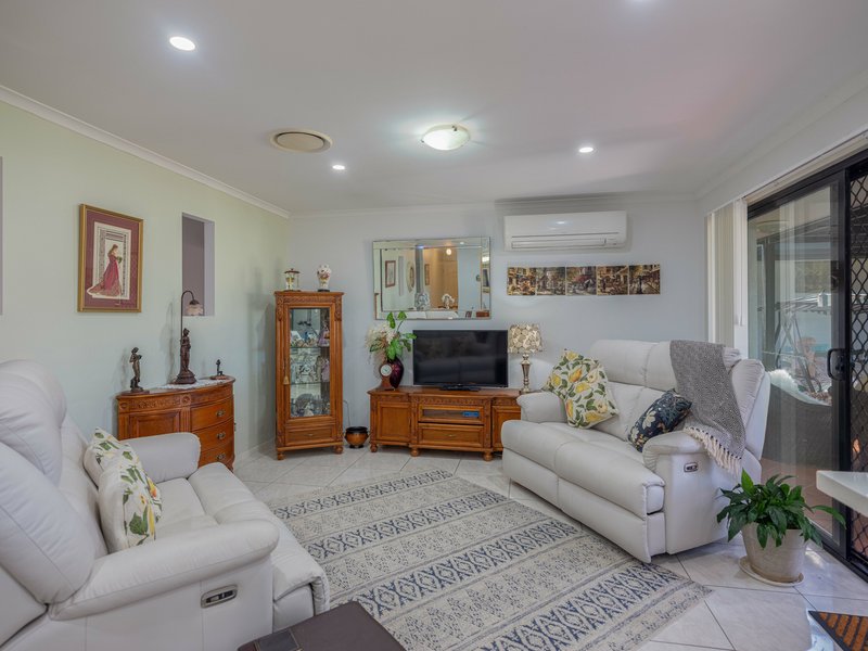 Photo - 2 Bishop Court, Southside QLD 4570 - Image 3