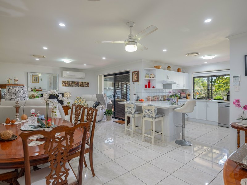 Photo - 2 Bishop Court, Southside QLD 4570 - Image 5