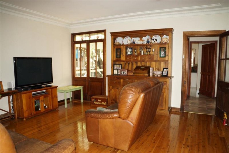 Photo - 2 Bishop Street, Dubbo NSW 2830 - Image 4