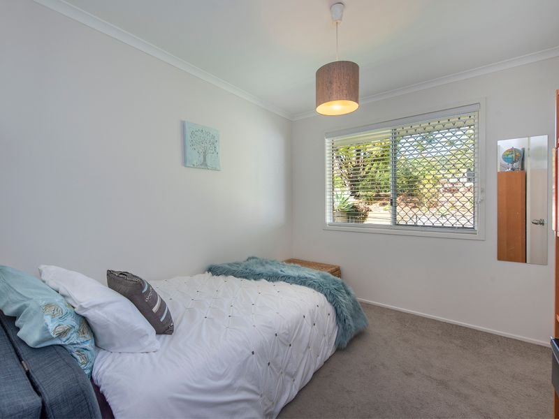 Photo - 2 Black Diamond Crescent, Edens Landing QLD 4207 - Image 15